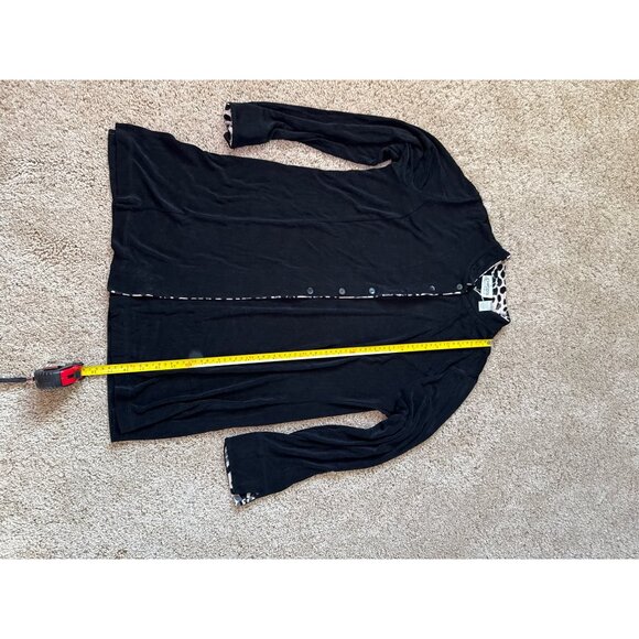 Chico's‎ Travelers Women's Leopard Collared and Cuffs Size 2 Cardigan Black - Picture 3 of 5